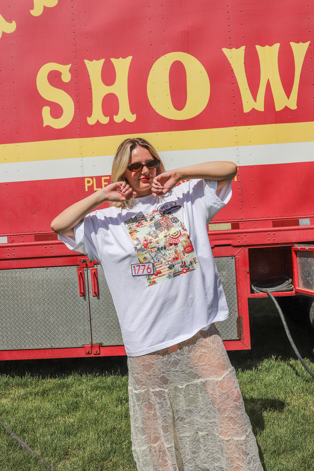 AMERICA'S SWEETHEART T-SHIRT KAXI.co