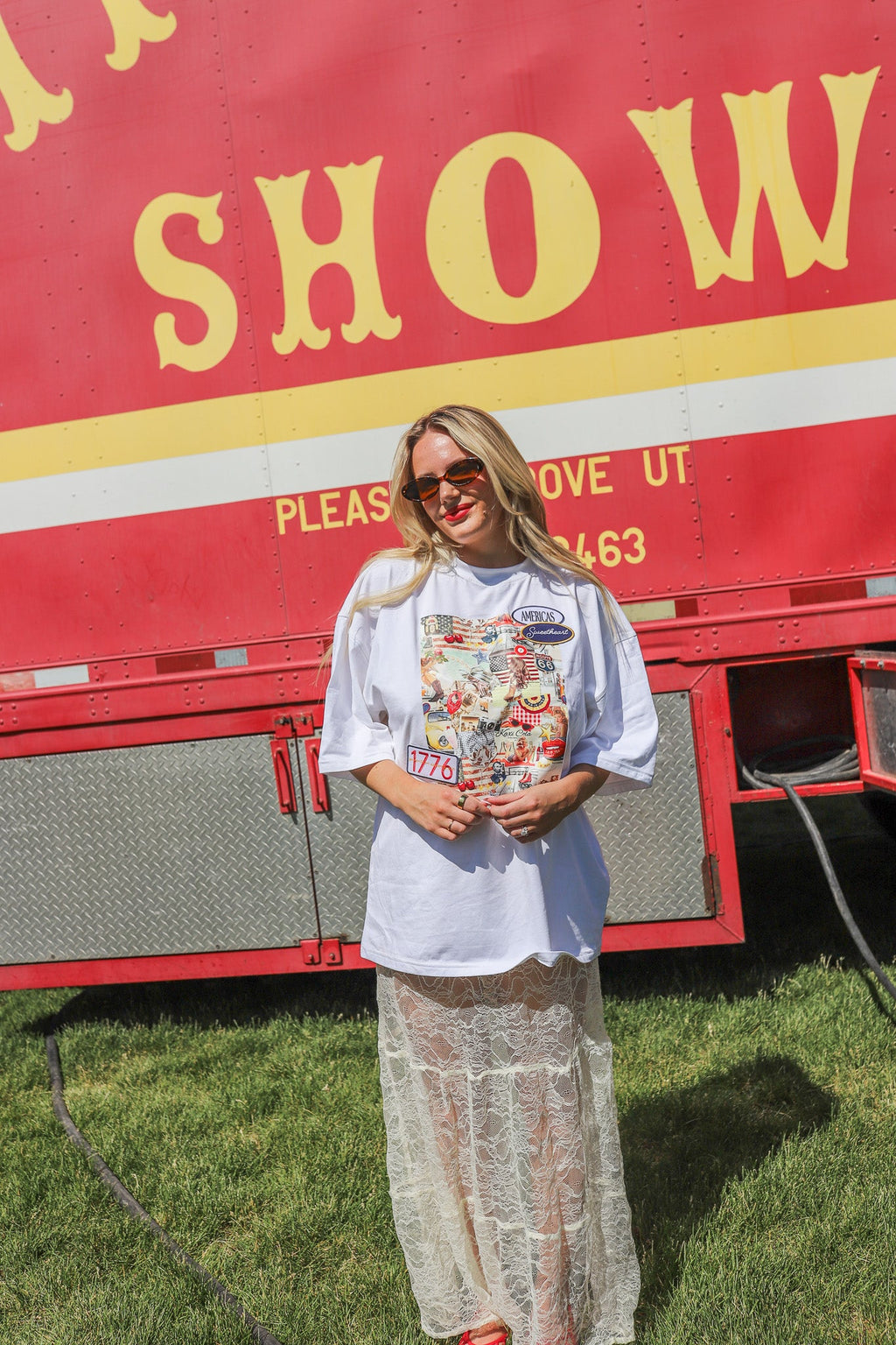 AMERICA'S SWEETHEART T-SHIRT KAXI.co