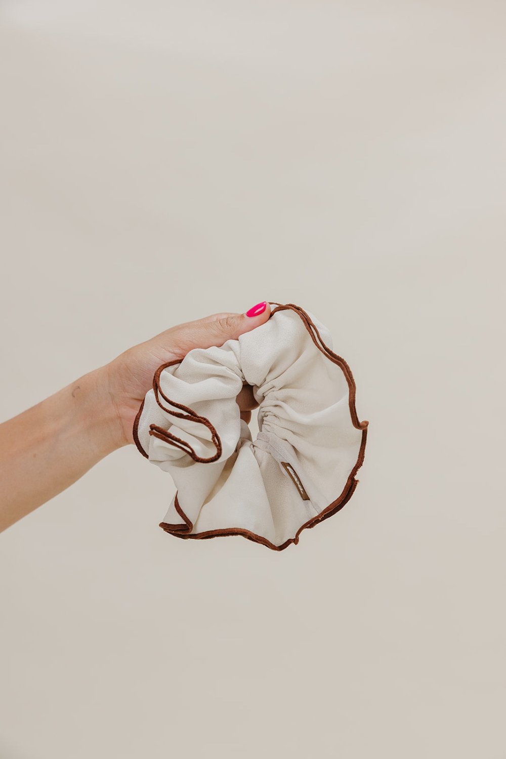 BEIGE MOM CORSET SCRUNCHIE - Poppy & Vine