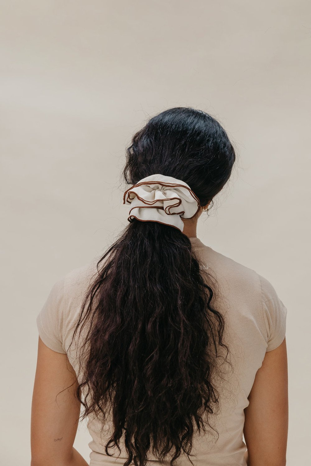 BEIGE MOM CORSET SCRUNCHIE - Poppy & Vine