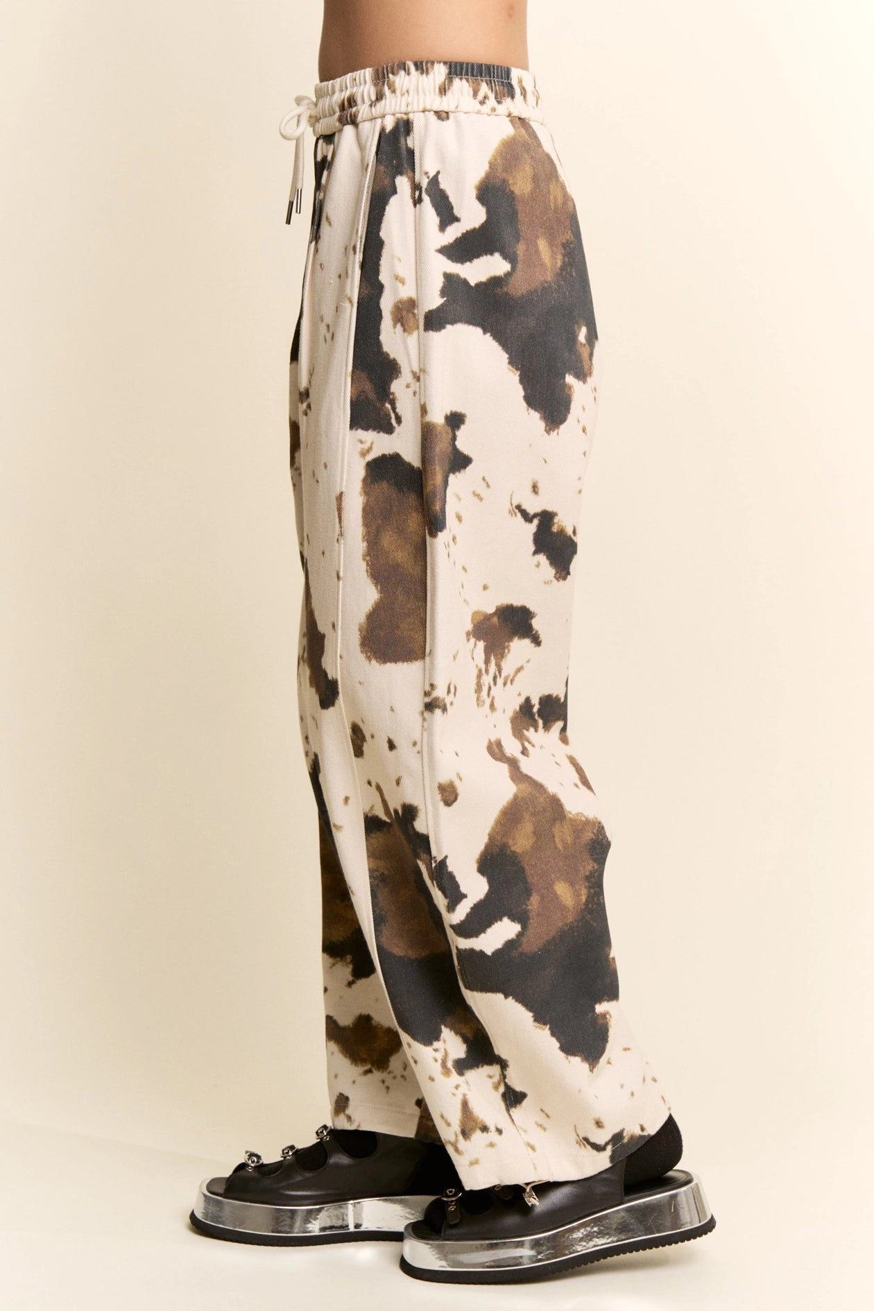 COW PRINT WIDE-LEG DRAWSTRING-HEM PANTS