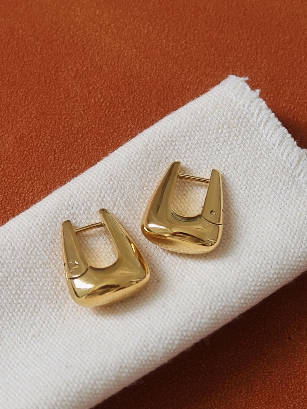 Cadance Geometric Hoop Earrings | 18K Gold Non-Tarnish
