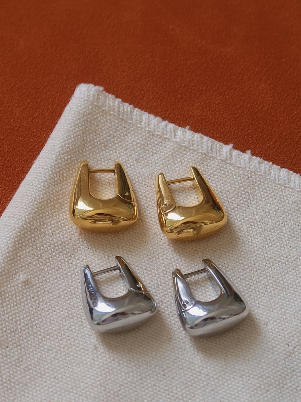 Cadance Geometric Hoop Earrings | 18K Gold Non-Tarnish