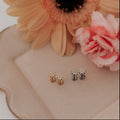 Carolina Daisy Flat Back Studs - Poppy & Vine