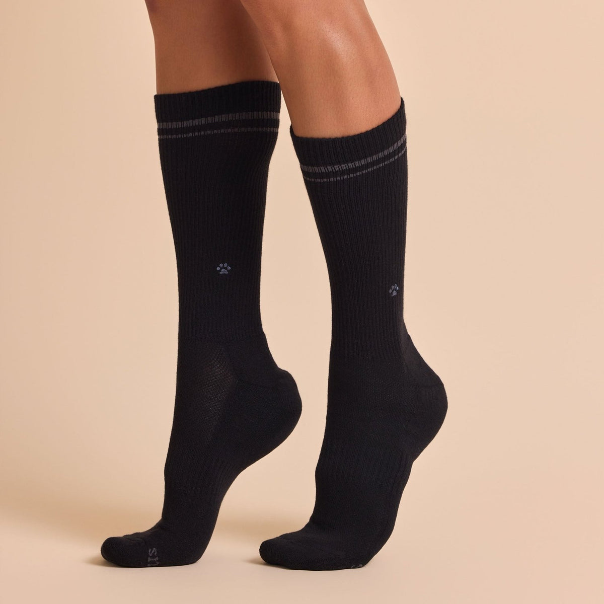 Comfort Crew Socks that Save Dogs - Poppy & Vine