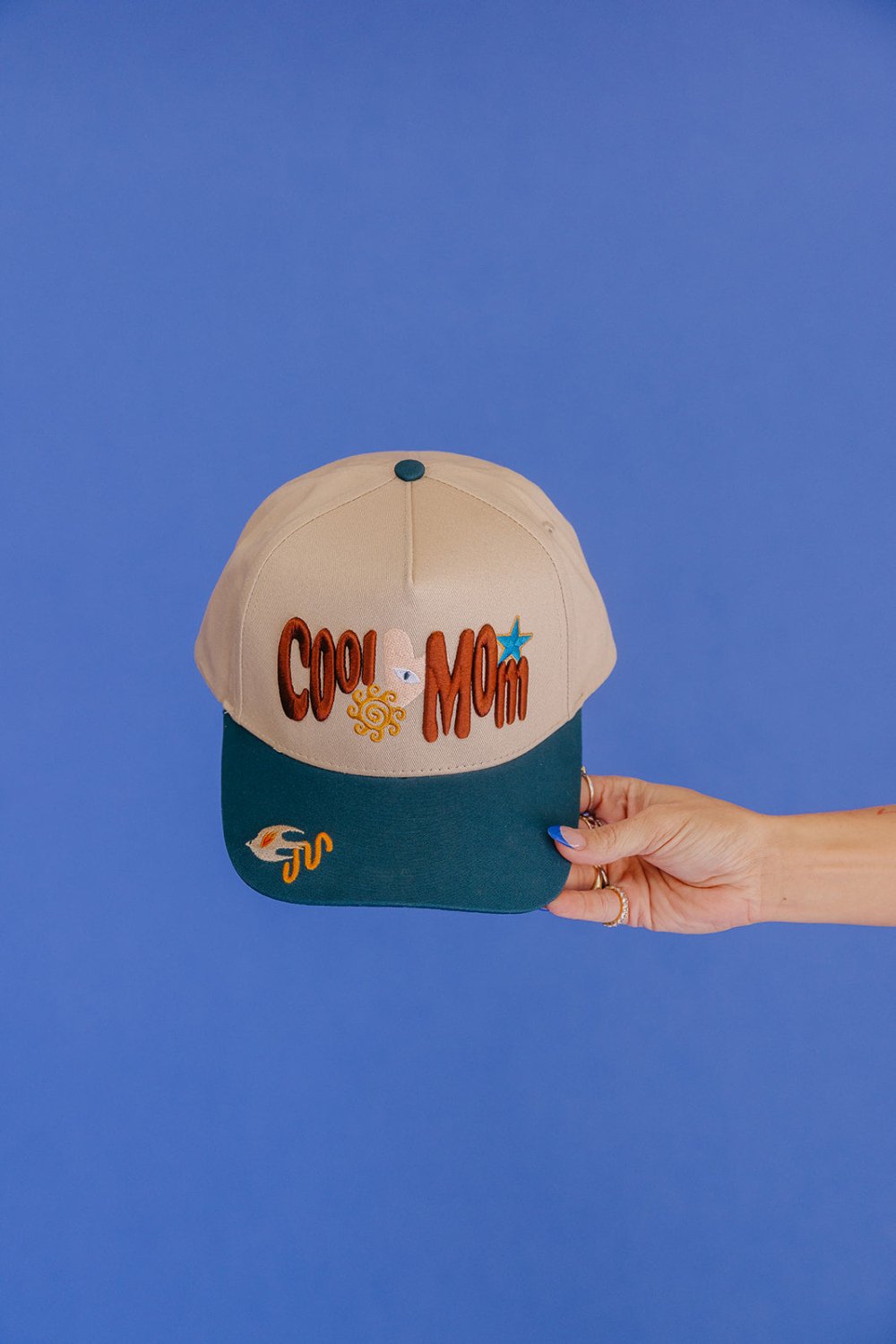 COOL MOM TRUCKER HAT - Poppy & Vine