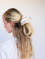 CREAM FARMERS MARKET CORSET SCRUNCHIE - Poppy & Vine