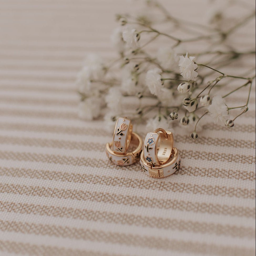 Daphne Tea Cup Hoops - Poppy & Vine