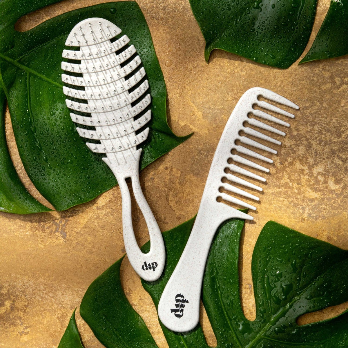 Dip Full Size Detangling Comb : Curly or Hi-Volume Hair - Poppy & Vine