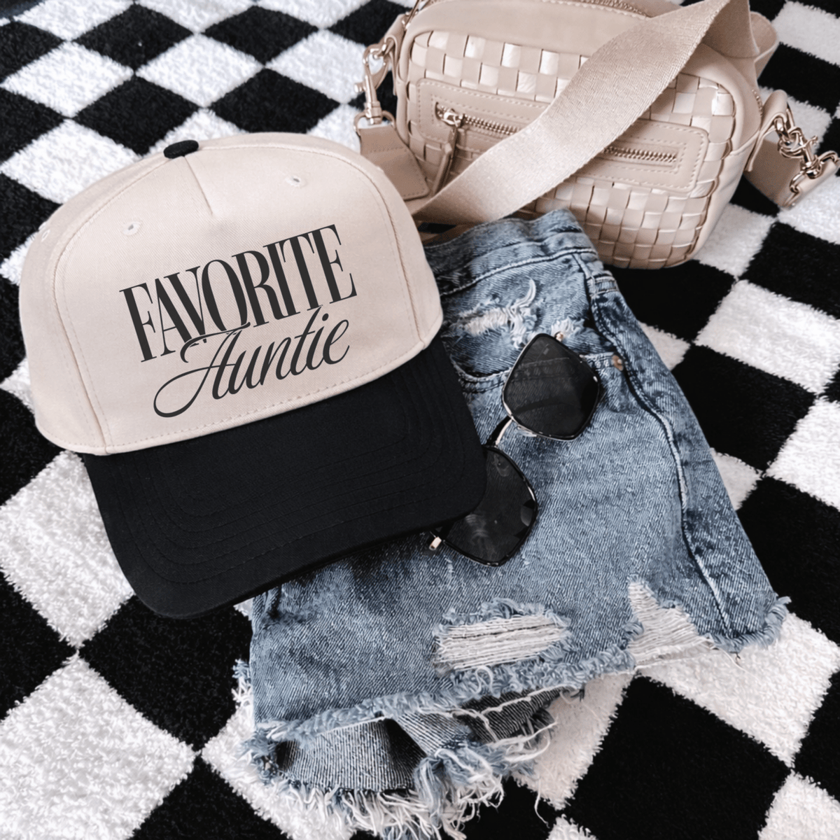 Favorite Auntie Trucker Hat – Trendy Gift for Aunts - Poppy & Vine
