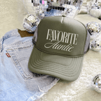 Favorite Auntie Trucker Hat – Trendy Gift for Aunts - Poppy & Vine