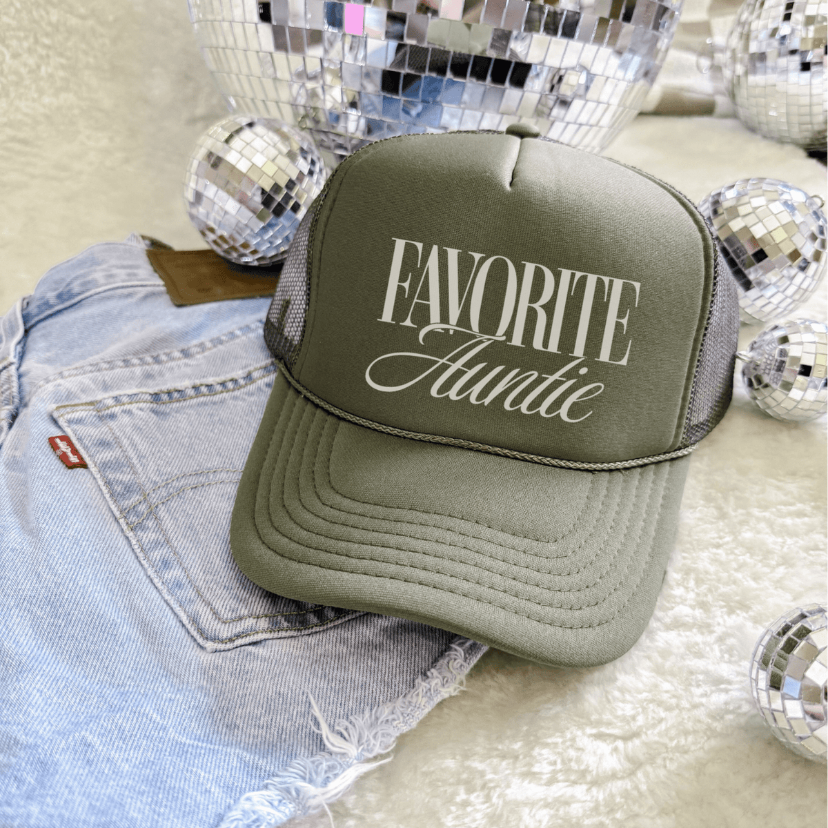 Favorite Auntie Trucker Hat – Trendy Gift for Aunts - Poppy & Vine