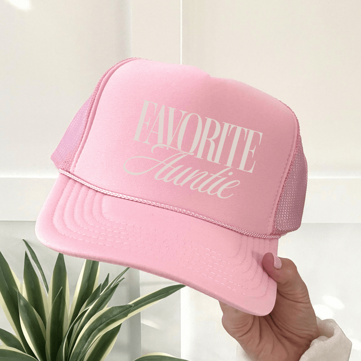 Favorite Auntie Trucker Hat – Trendy Gift for Aunts - Poppy & Vine