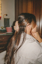 GIRLHOOD OVERSIZED CLAW (2 STYLES) - Poppy & Vine