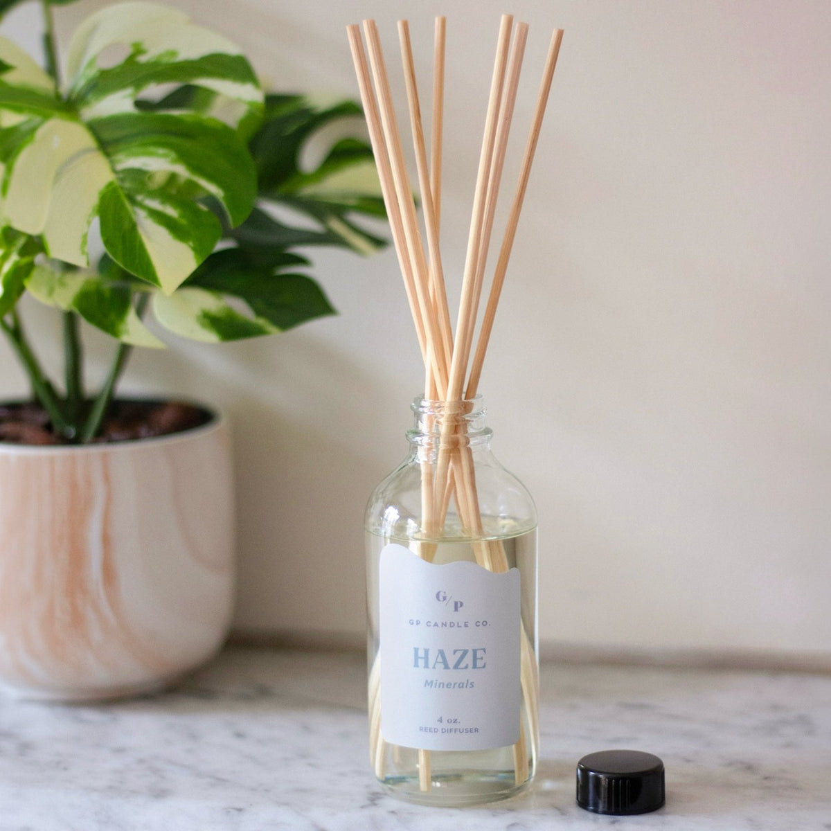 Haze 4 oz. Hue Reed Diffuser (Minerals) - Poppy & Vine
