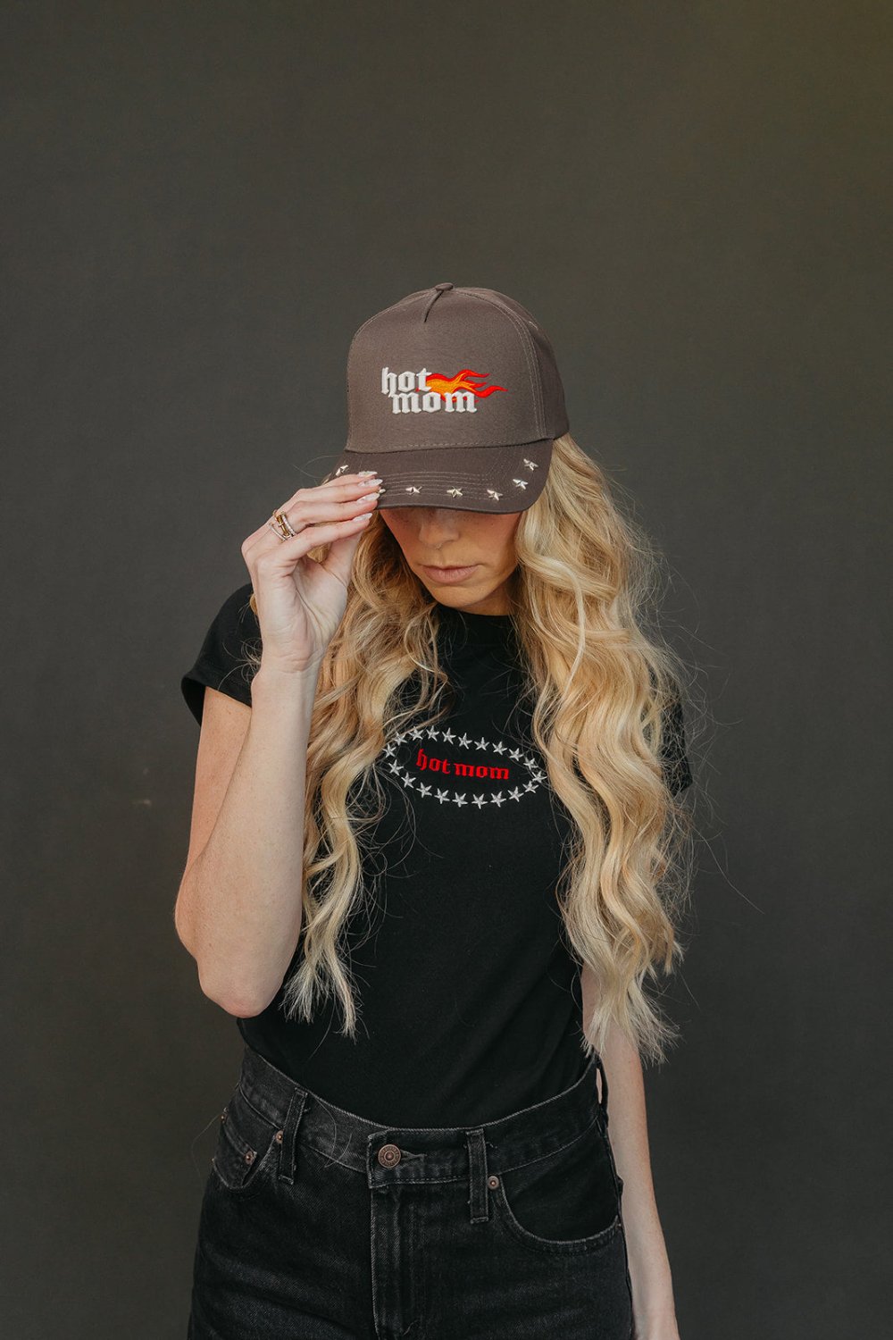 HOT MOM STUDDED TRUCKER HAT - Poppy & Vine