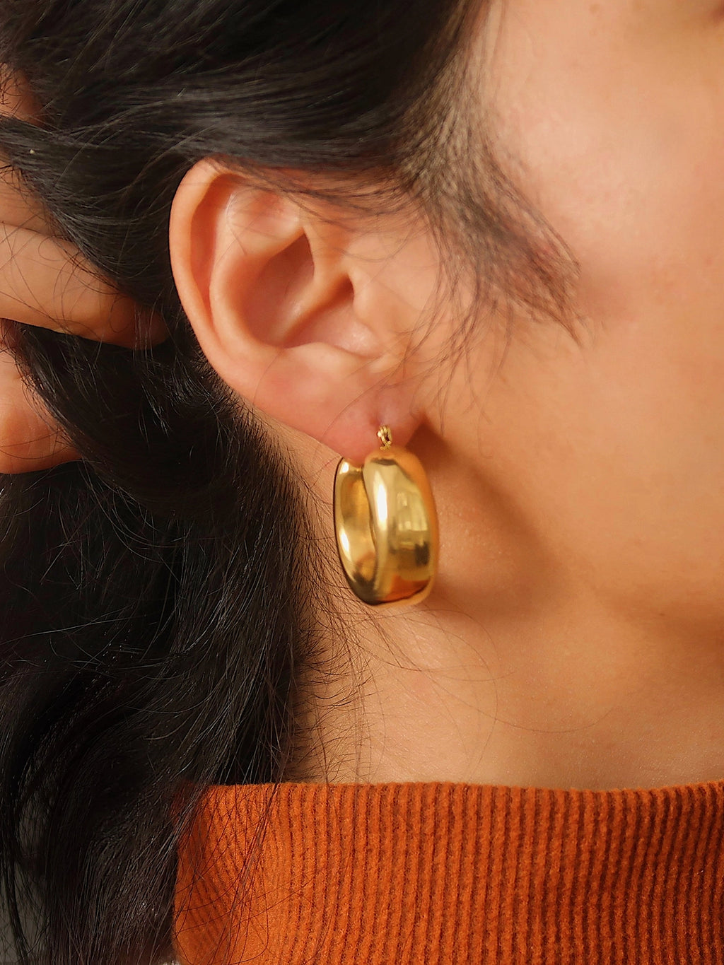 Hunter Classic U Hoop Earrings | 18K Gold Non-Tarnish