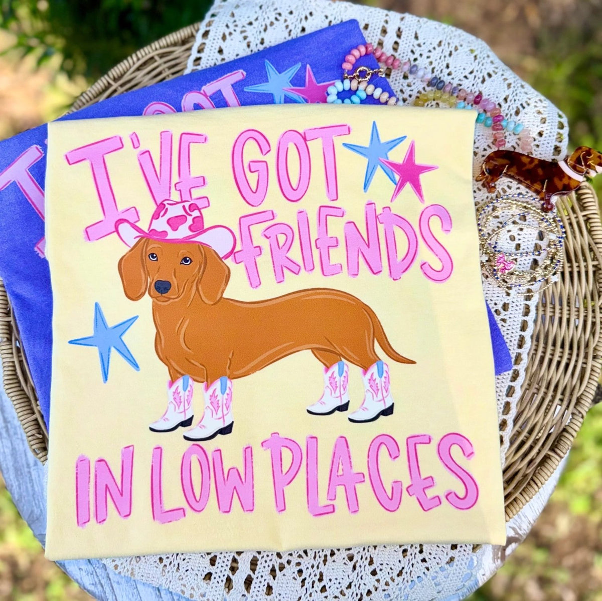 I've Got Friends in Low Places Dachshund Graphic Tee | Western Wiener Dog Shirt | Country Music Inspired Tee - Poppy & Vine