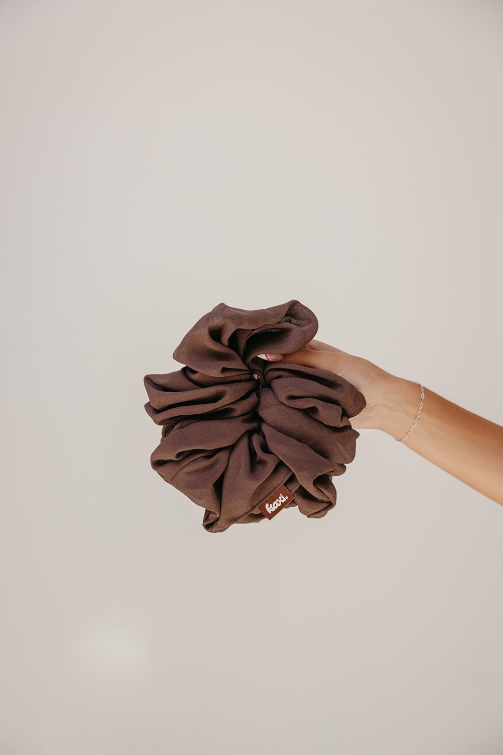 JUMBO SCRUNCHIE - Poppy & Vine