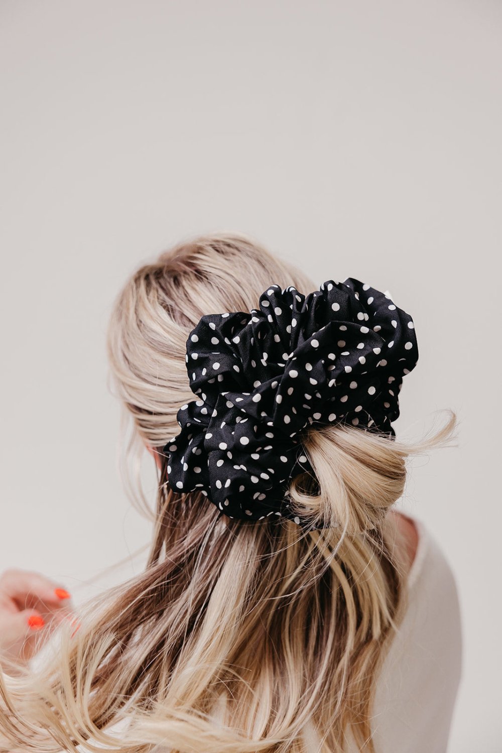 JUMBO SCRUNCHIE - Poppy & Vine