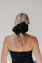 JUMBO SCRUNCHIE - Poppy & Vine