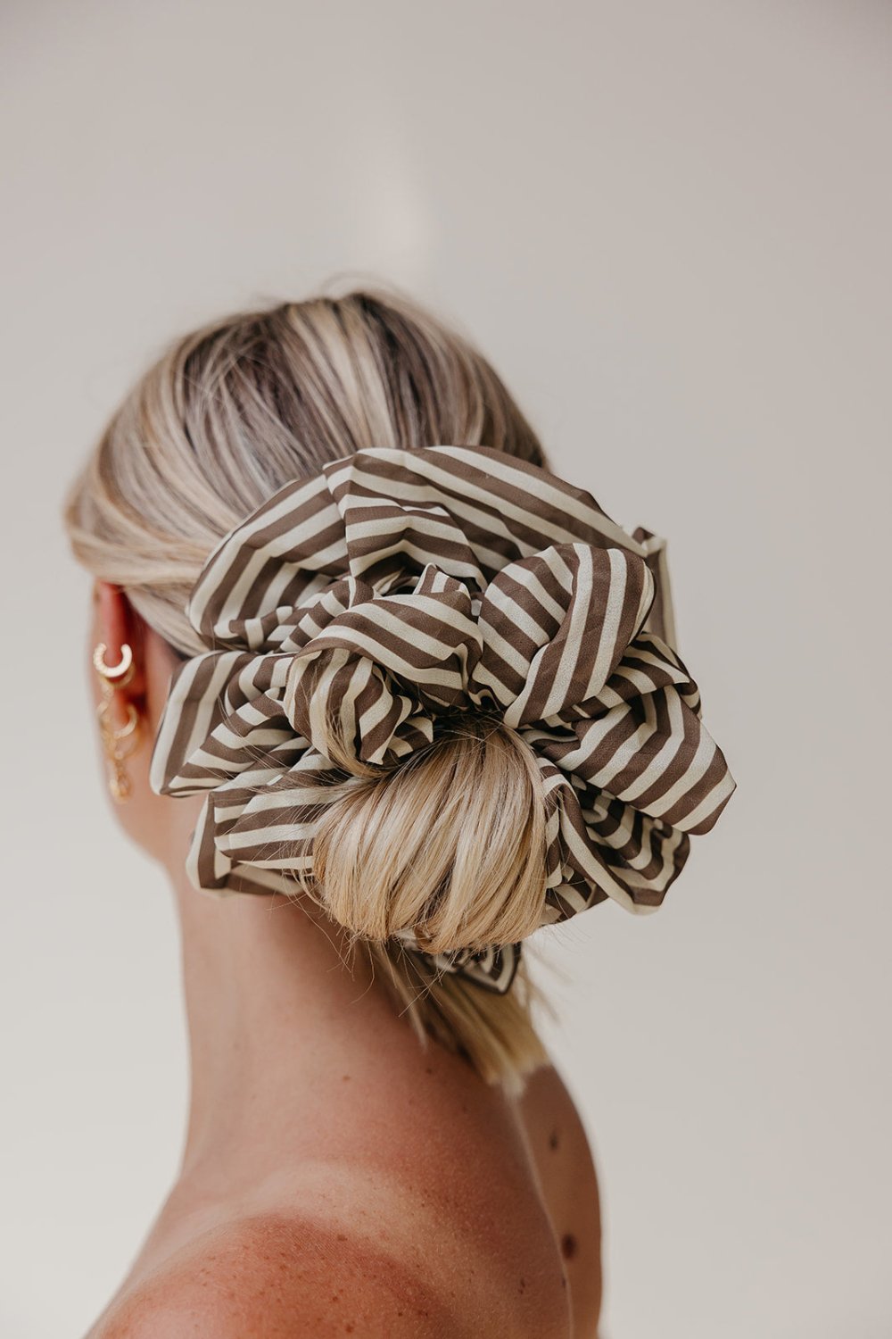 JUMBO SCRUNCHIE - Poppy & Vine