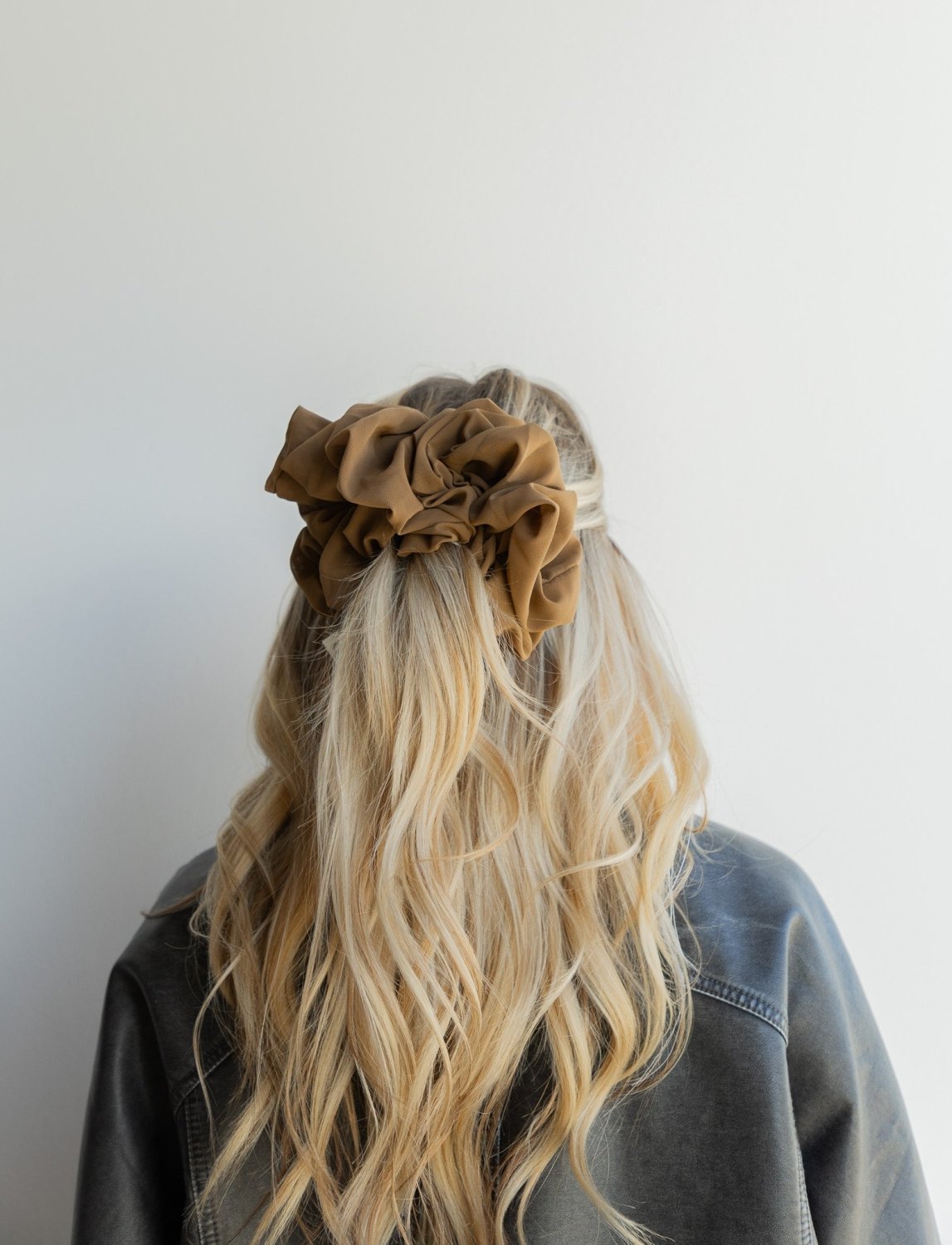 JUMBO SCRUNCHIE - Poppy & Vine