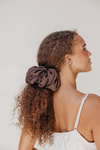 JUMBO SCRUNCHIE - Poppy & Vine
