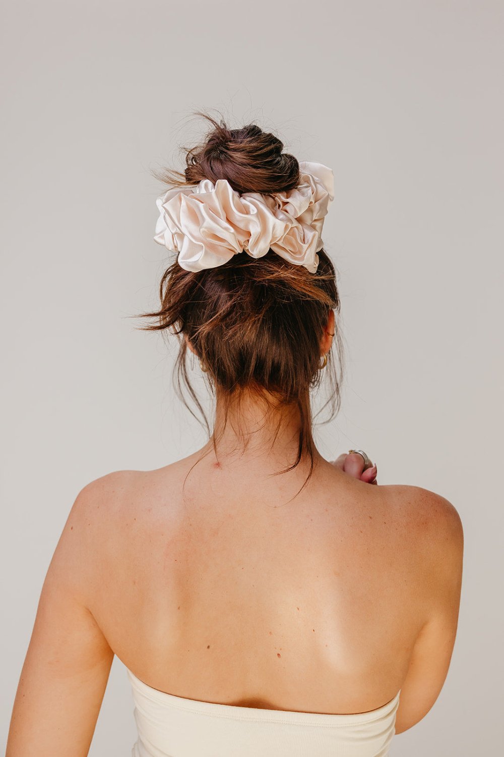 JUMBO SLEEP SILK/SATIN SCRUNCHIES - Poppy & Vine