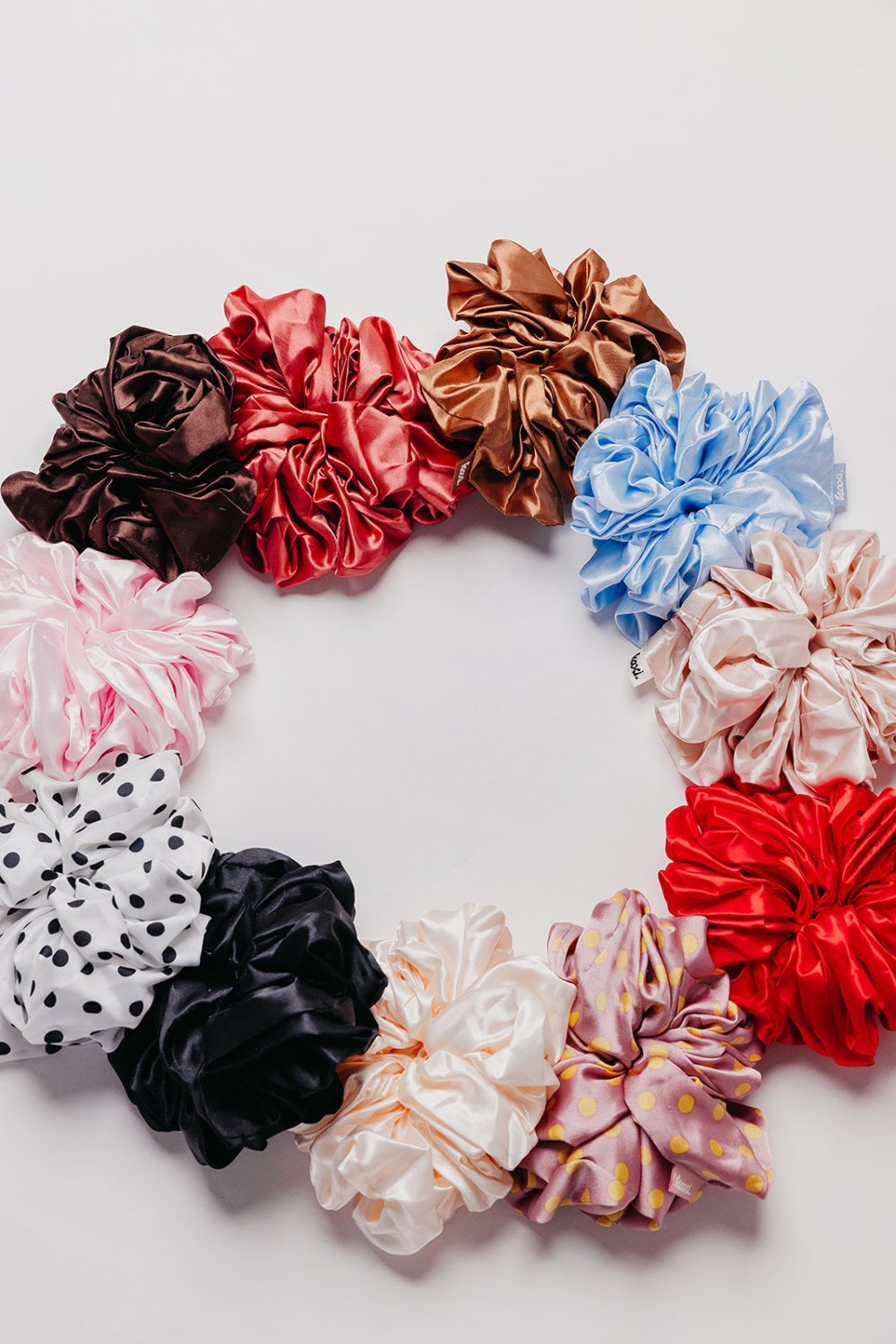 JUMBO SLEEP SILK/SATIN SCRUNCHIES - Poppy & Vine
