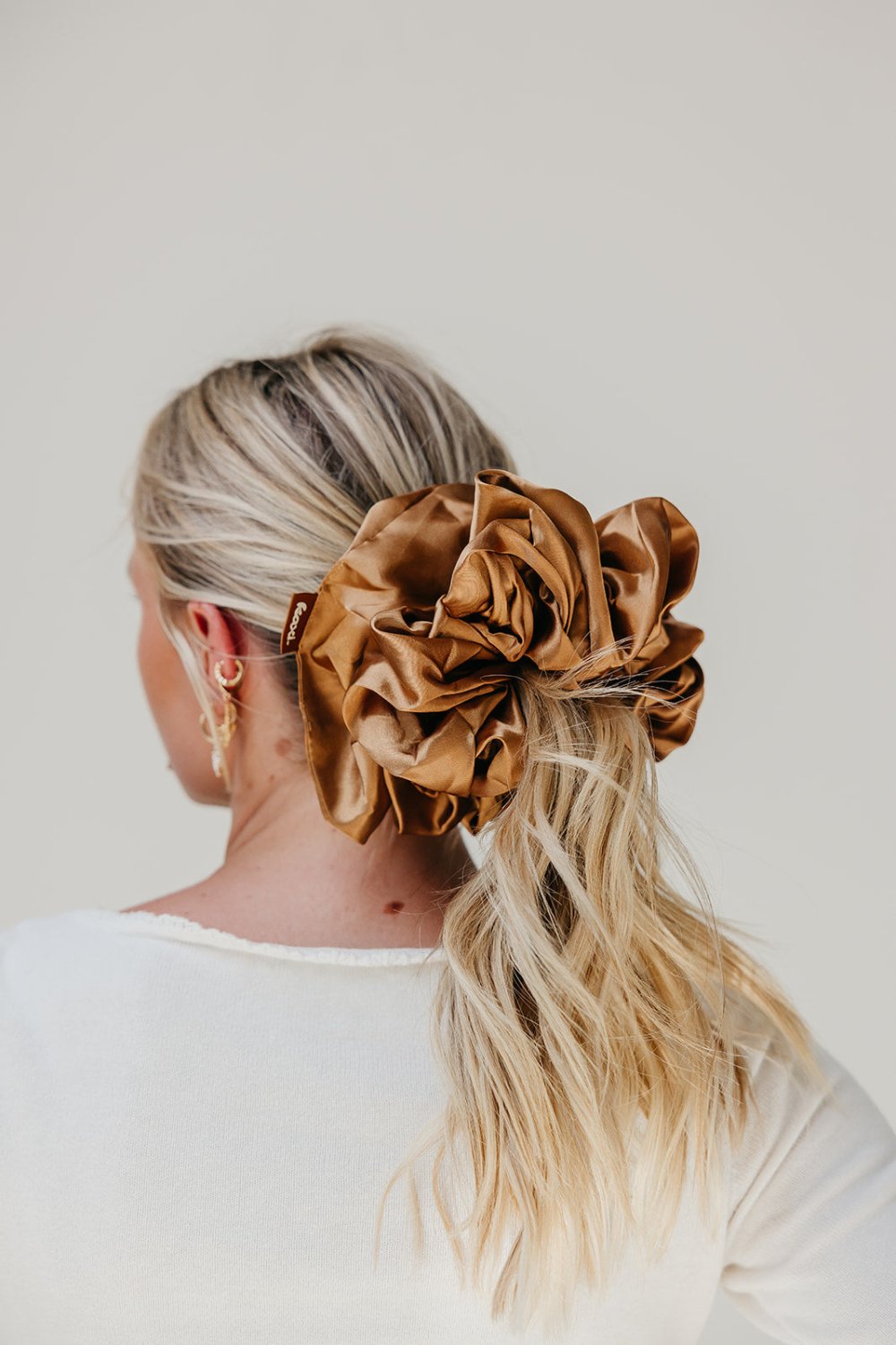 JUMBO SLEEP SILK/SATIN SCRUNCHIES - Poppy & Vine