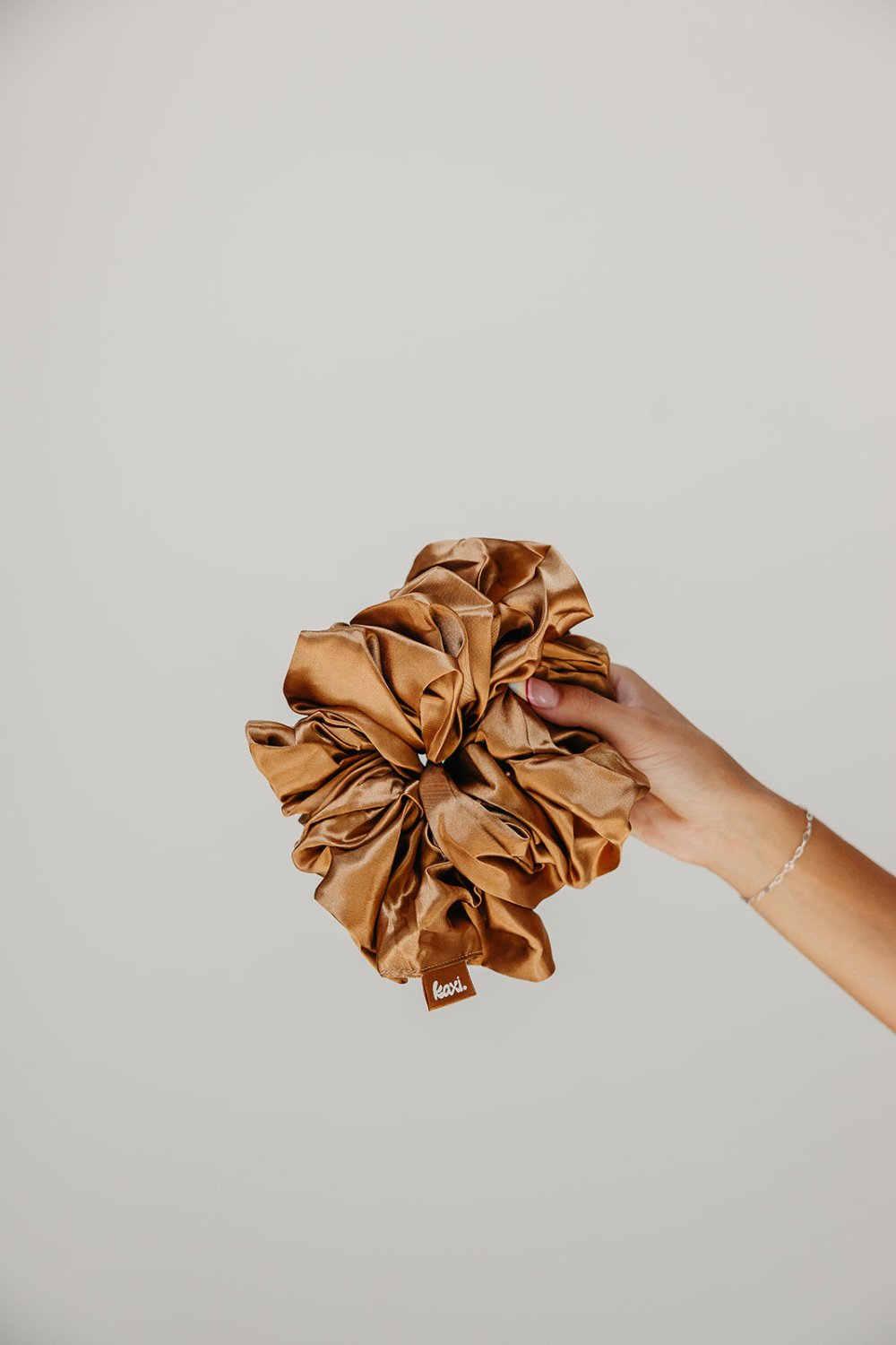 JUMBO SLEEP SILK/SATIN SCRUNCHIES - Poppy & Vine