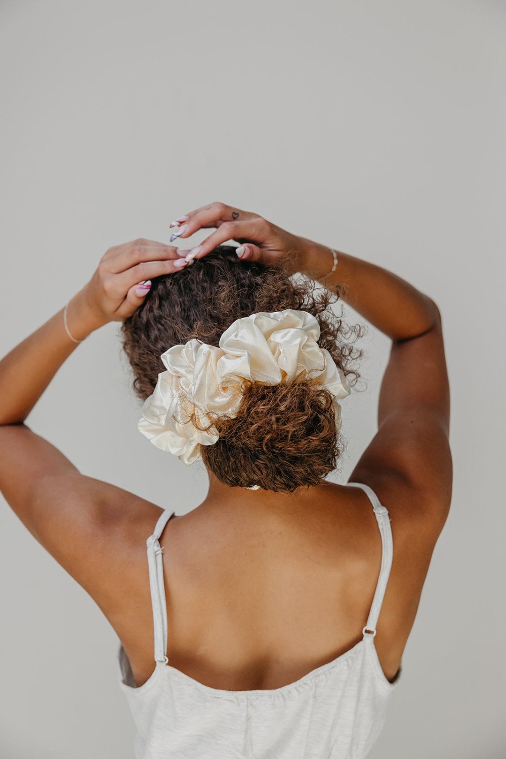 JUMBO SLEEP SILK/SATIN SCRUNCHIES - Poppy & Vine