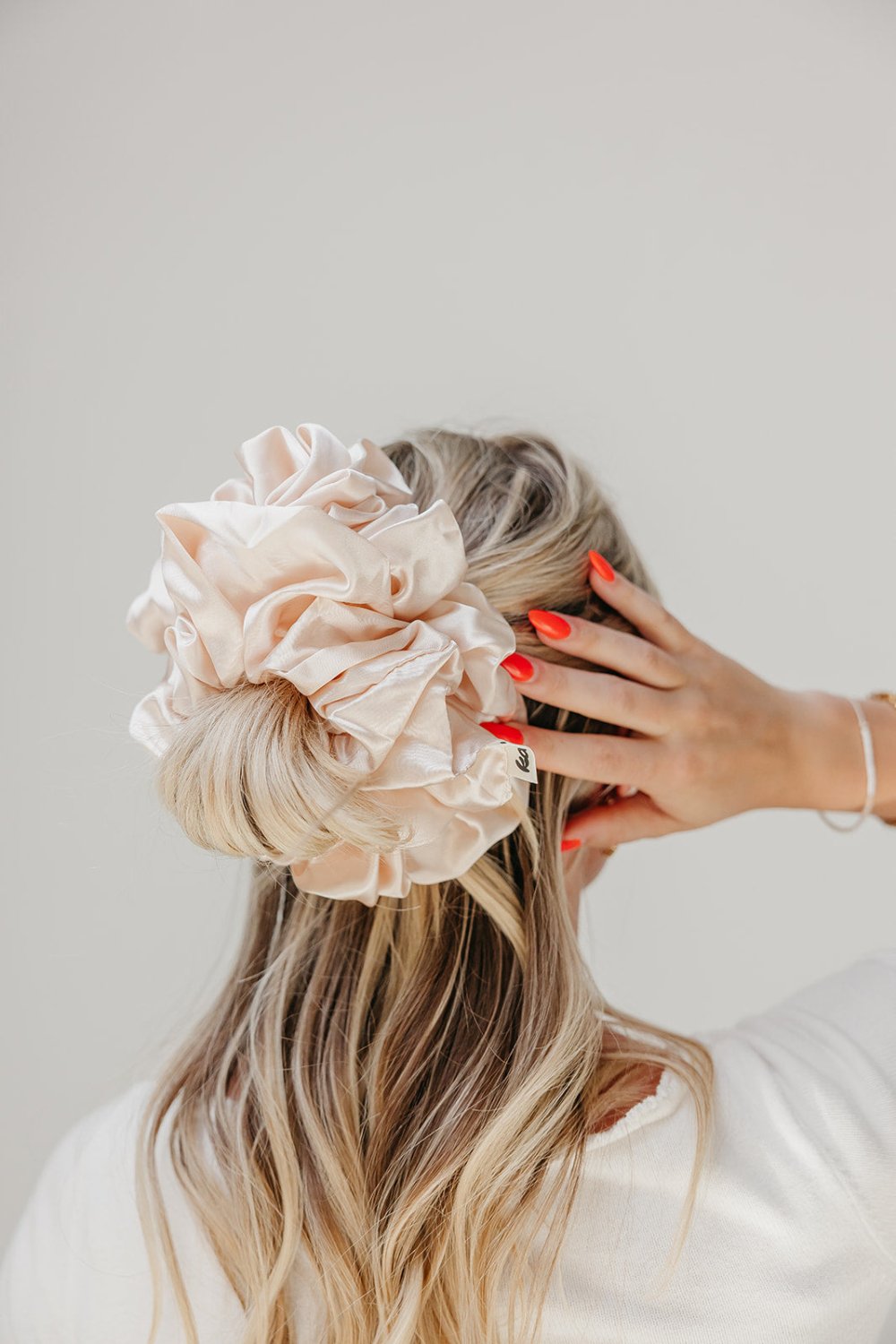 JUMBO SLEEP SILK/SATIN SCRUNCHIES - Poppy & Vine