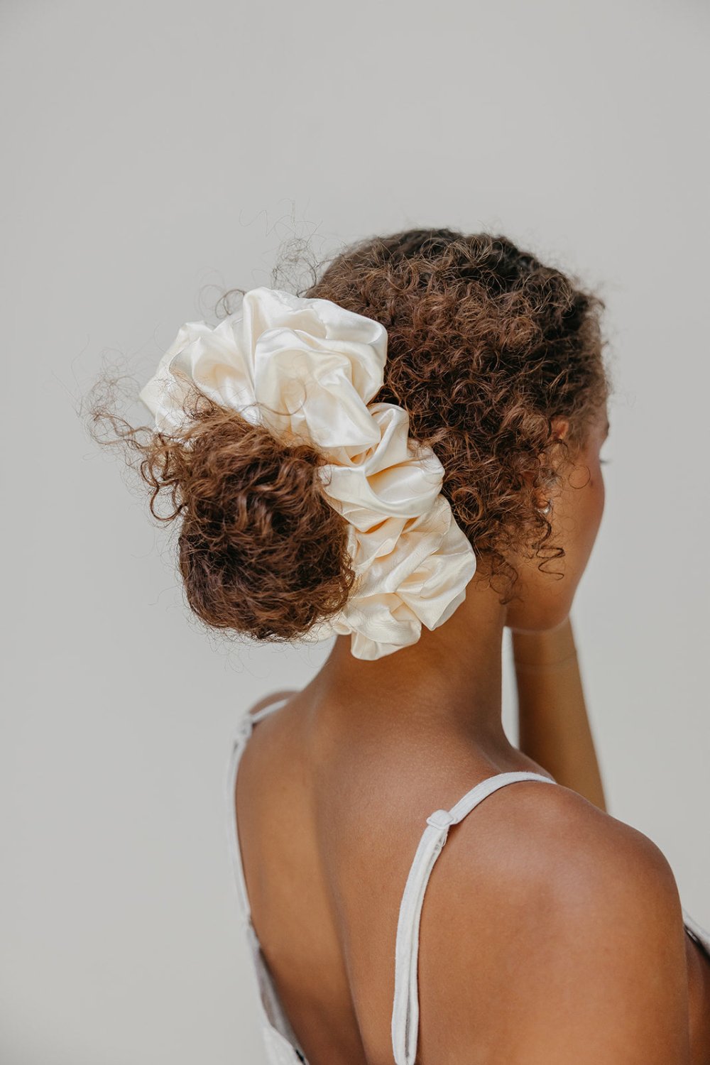 JUMBO SLEEP SILK/SATIN SCRUNCHIES - Poppy & Vine