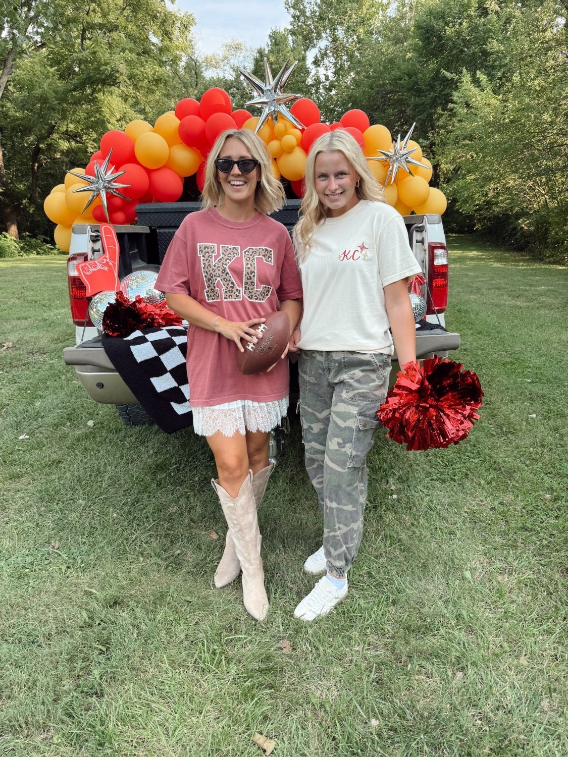 Kansas City Gold Helmet Tee - Poppy & Vine