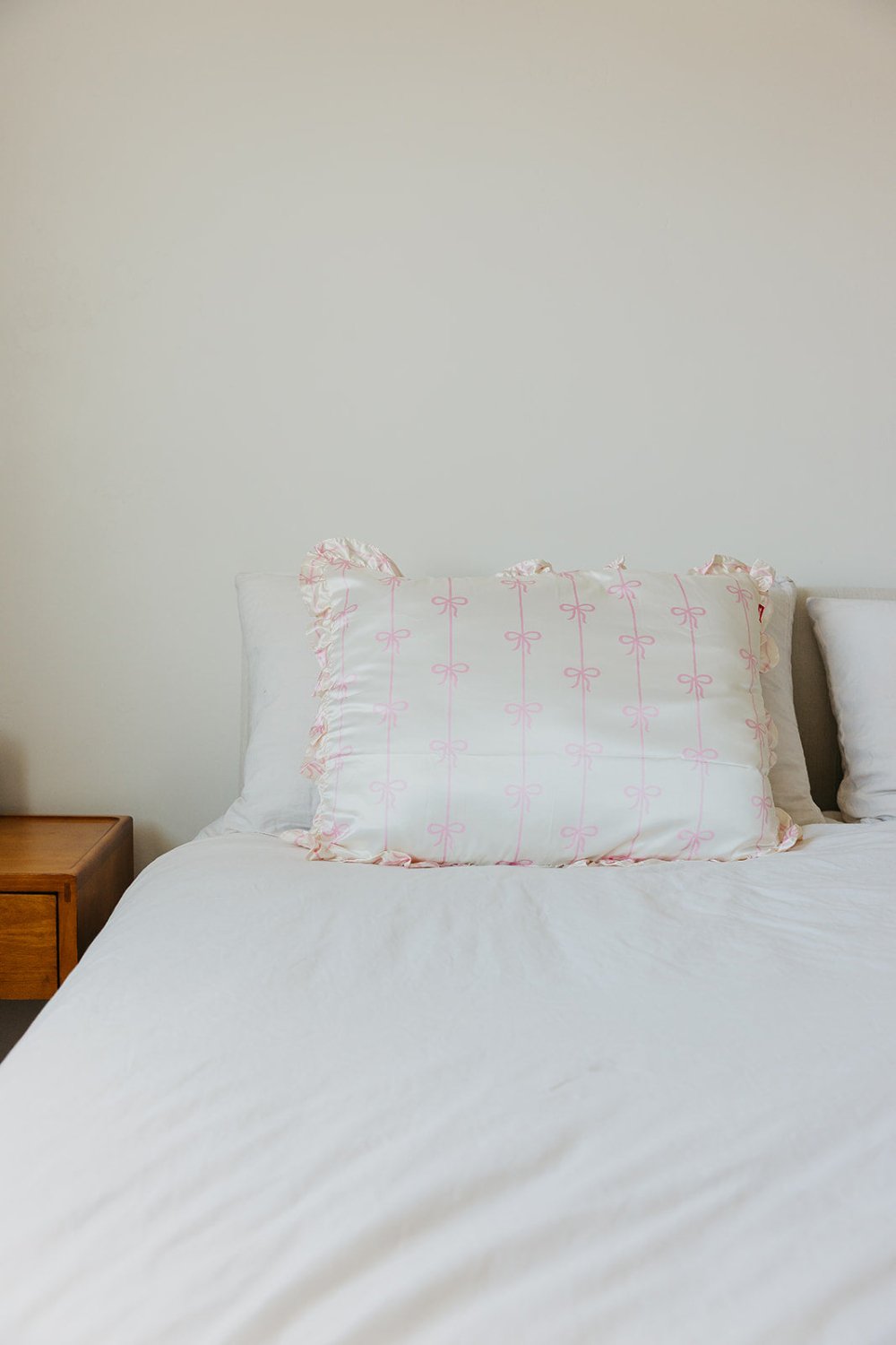 KAXI SATIN PILLOWCASE - Poppy & Vine