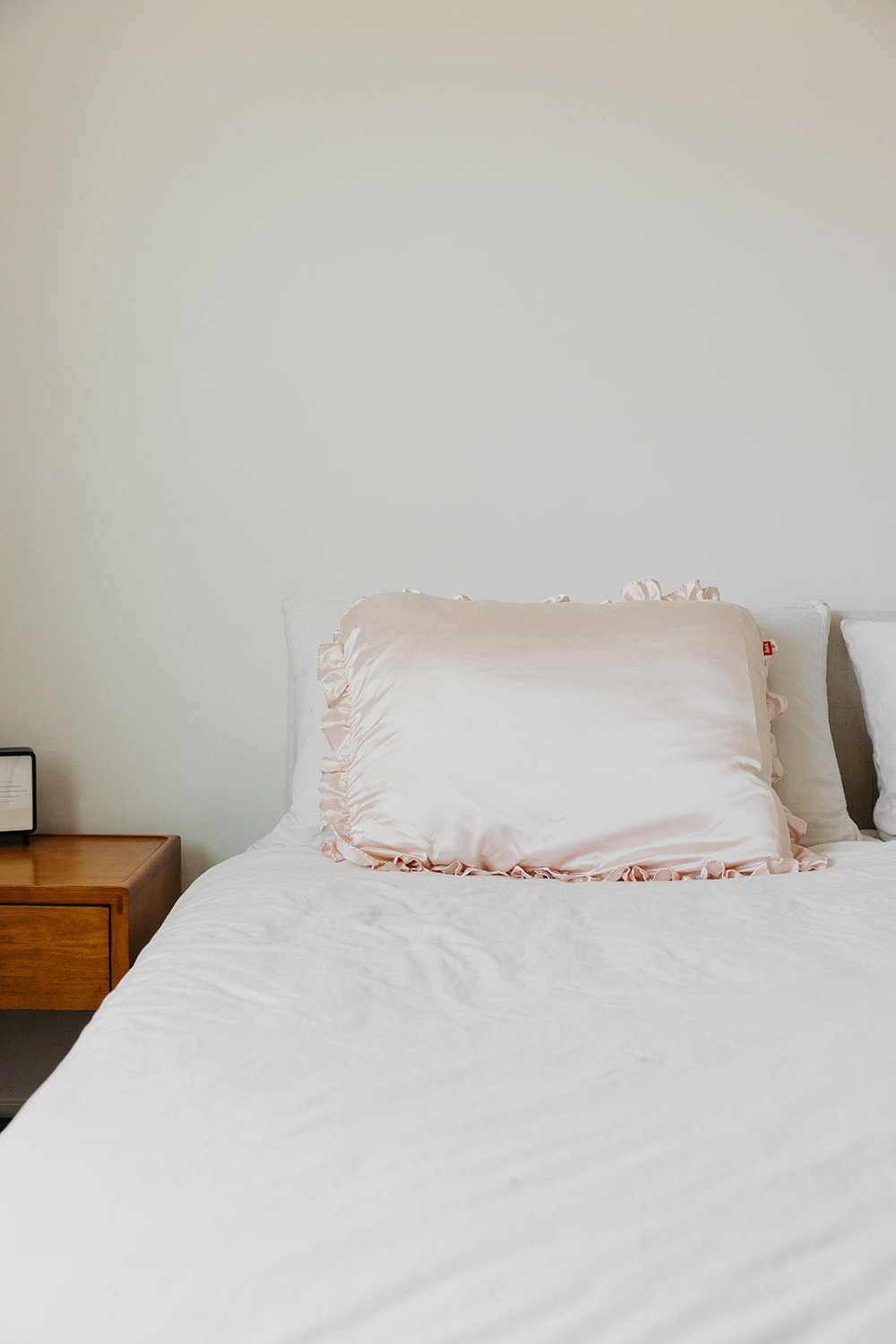 KAXI SATIN PILLOWCASE - Poppy & Vine