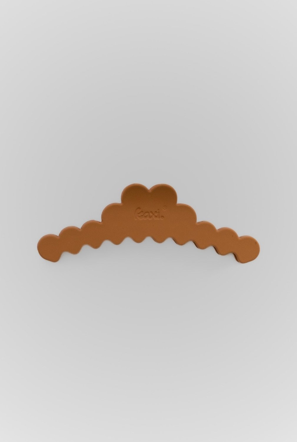 KAXI SCALLOPED MIDI HOLD EVERYTHING CLAW - Poppy & Vine