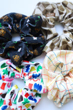 KAXI TOWEL SCRUNCHIE - Poppy & Vine