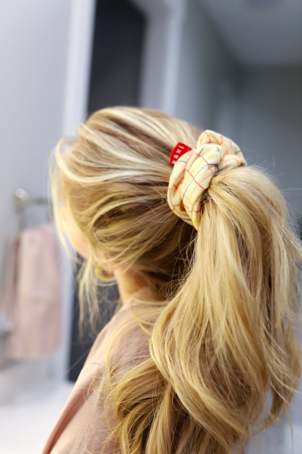 KAXI TOWEL SCRUNCHIE - Poppy & Vine
