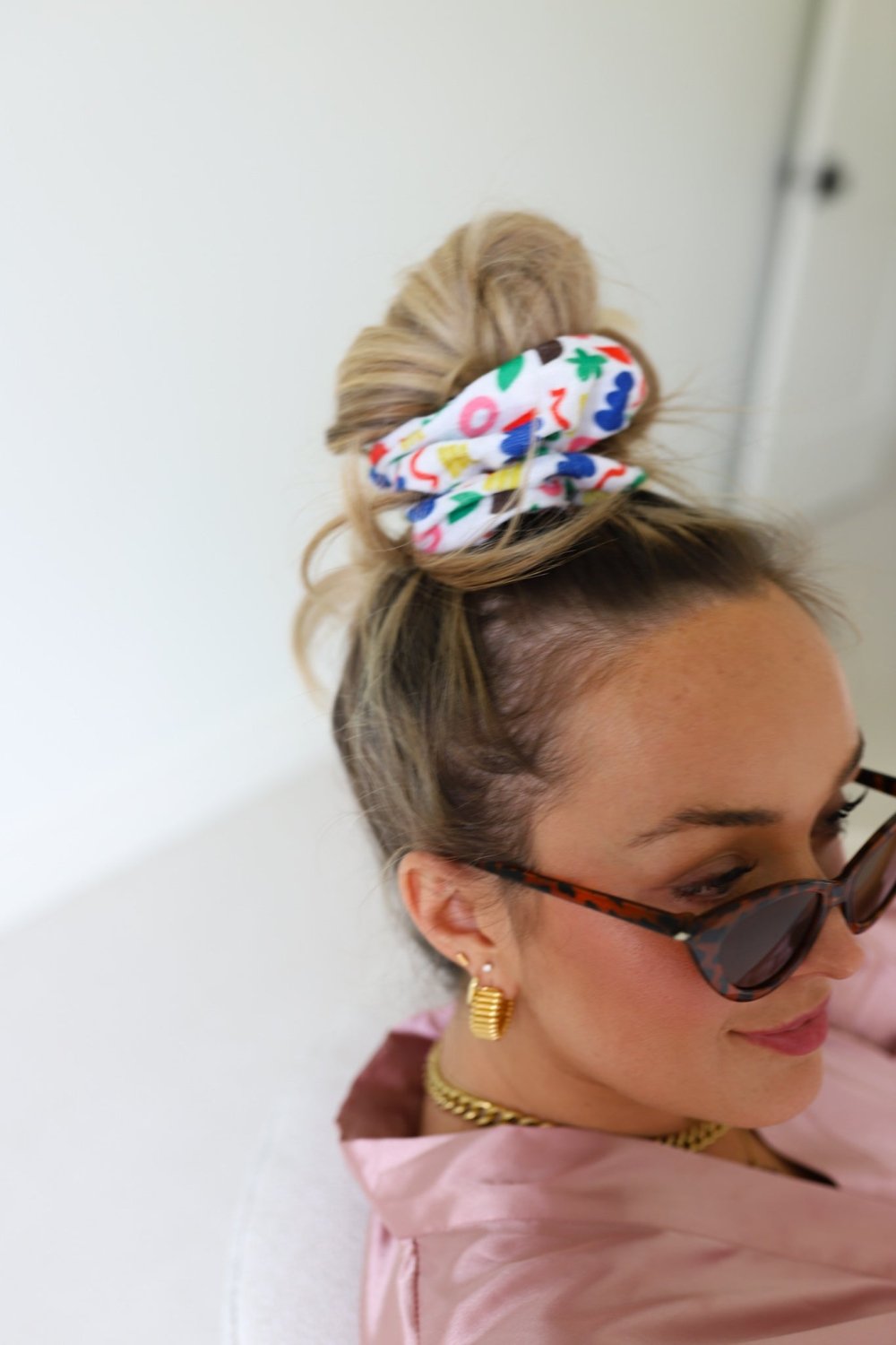 KAXI TOWEL SCRUNCHIE - Poppy & Vine