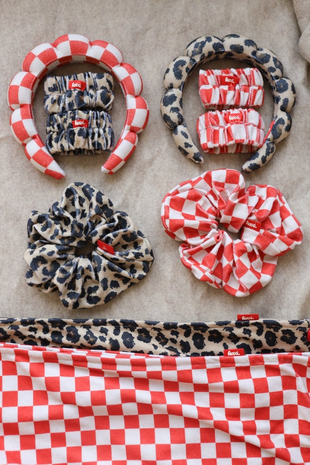 KAXI TOWEL SCRUNCHIE - Poppy & Vine