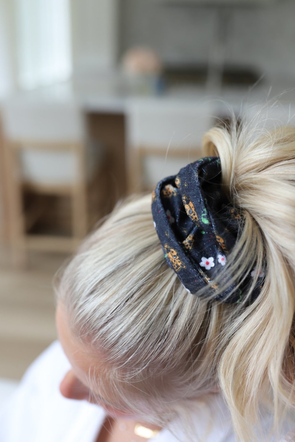 KAXI TOWEL SCRUNCHIE - Poppy & Vine