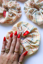 KAXI TOWEL SCRUNCHIE - Poppy & Vine