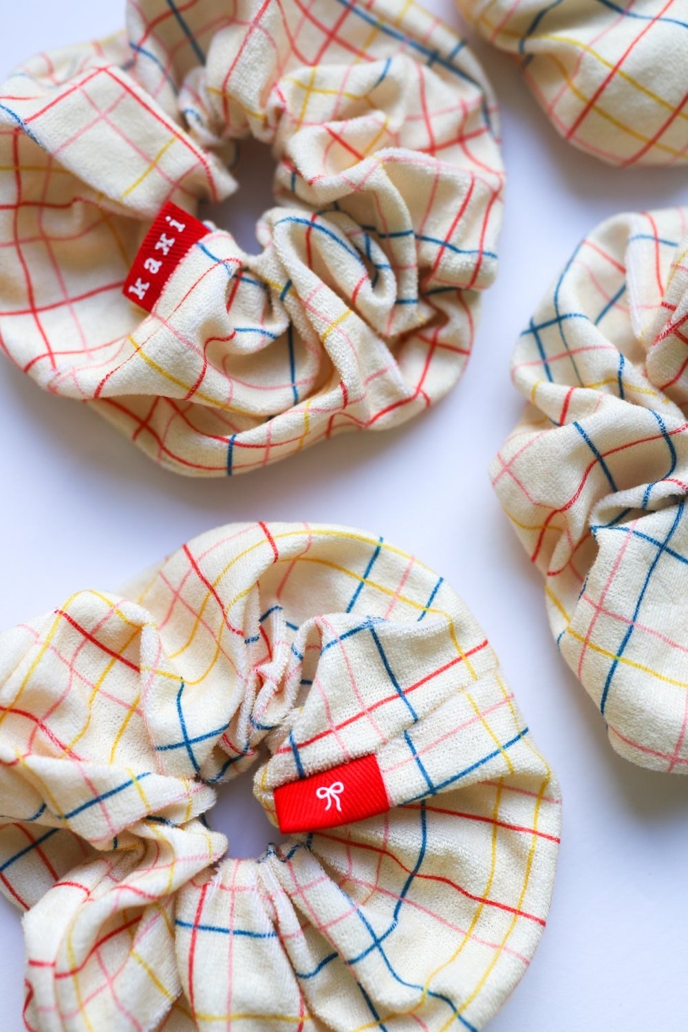 KAXI TOWEL SCRUNCHIE - Poppy & Vine