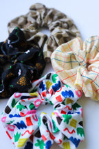 KAXI TOWEL SCRUNCHIE - Poppy & Vine