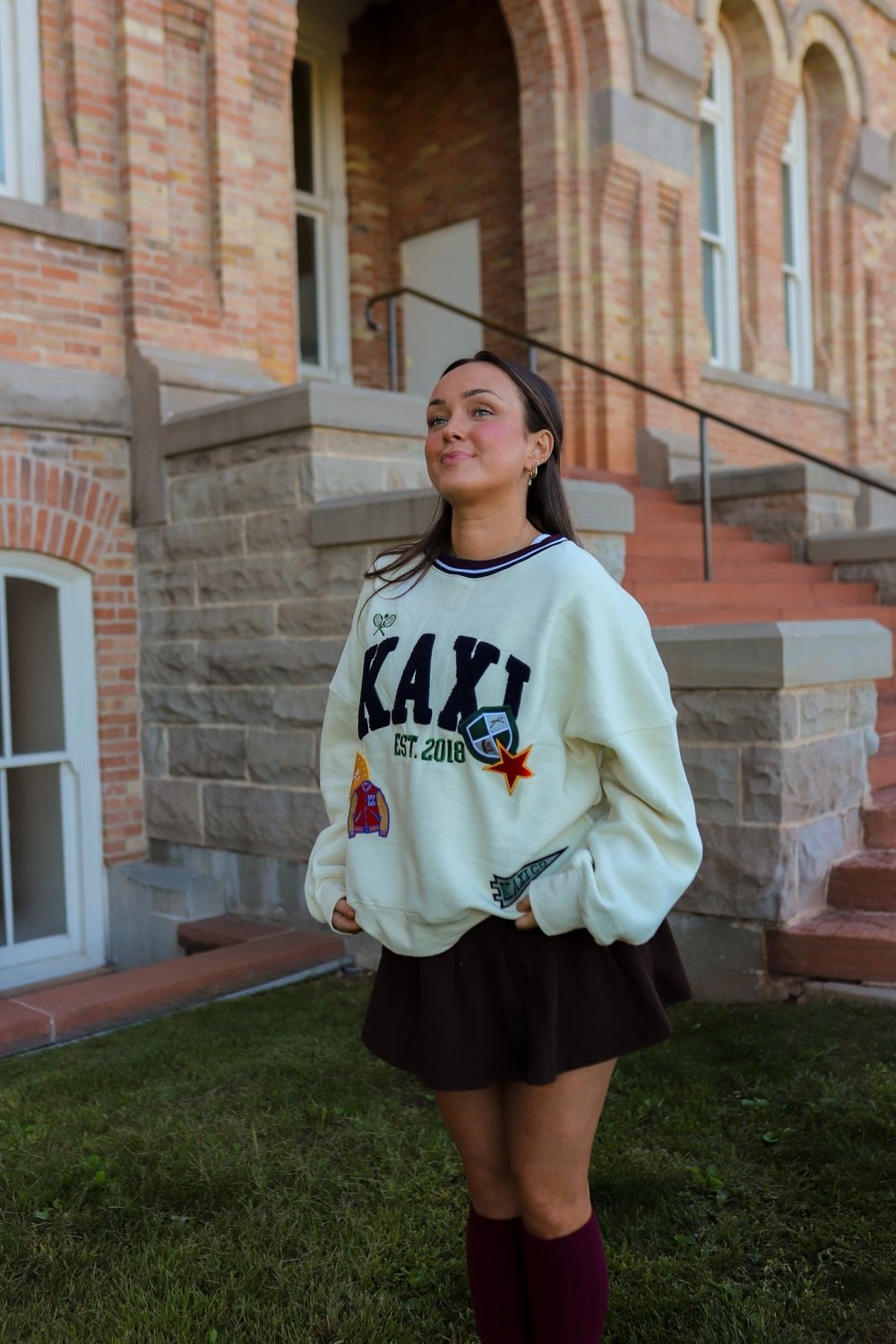 KAXI UNIVERSITY PATCH CREWNECK - Poppy & Vine