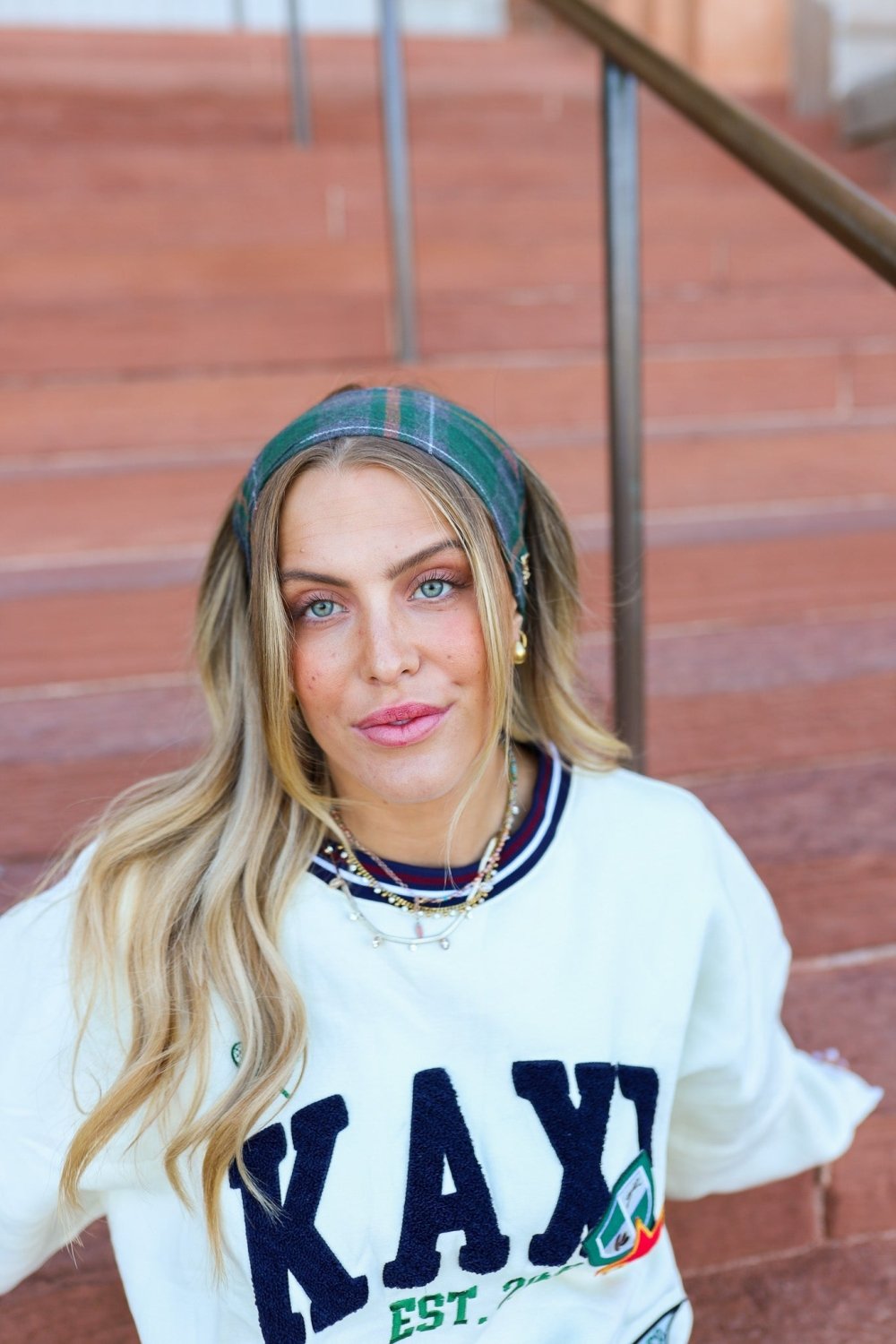 KAXI UNIVERSITY PATCH CREWNECK - Poppy & Vine