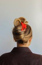 KAXI WAVY MIDI HOLD EVERYTHING CLAW - Poppy & Vine